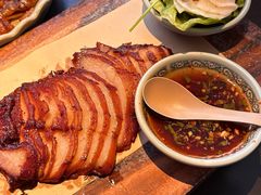 -大头虾越式风味餐厅(光明广场店)