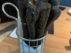 蘸汤吃的黑油条-新太二·鲜料川菜(晶耀前滩店)