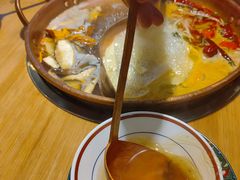 -洱火云南酸菜牛肉火锅(石景山当代商城店)