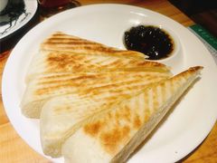 地锅馍-小小河边鱼(天润城店)