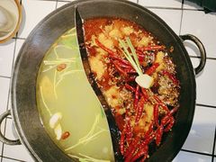 -巴卤社老火锅(财富店)