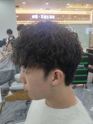-藤野造型烫染·漂发