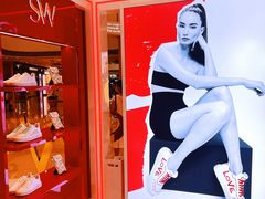 -STUART WEITZMAN(静安嘉里中心店)