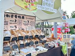 -百年港湾奥特莱斯(香炉礁店)