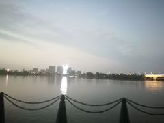 -灞河西岸滨河公园