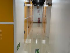 -安东易迷你自助仓储寄存仓库(草桥店)