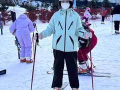 -亚布力新体委滑雪场