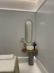 -苑苑vbeauty科技美容SPA