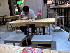 -魔都三兄弟酸辣粉·蘸卤炸串(虹桥万科店)