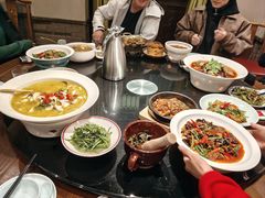 -川流不息·地道川菜·小龙虾(新松江路店)