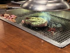 -肉甲韩国木炭烤肉(新壹街1店)