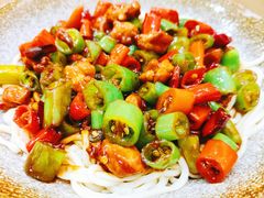 麻辣鸡丁拌面-醉牛腩·面小馆