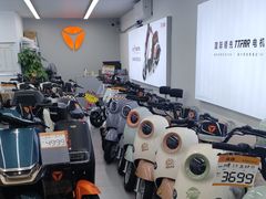 -雅迪电动车(龙井旗舰店)