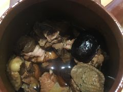 黑蒜水鸭功夫汤-德胜轩正宗顺德菜(宝安沙井会展中心店)