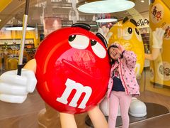 -m豆巧克力世界(上海世茂广场店)