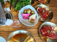 -金刚山黑牛炭火自助烤肉(西大望路店)
