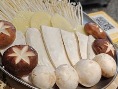 菌菇时蔬拼盘-安又胖韩国烤肉(美罗城店)