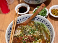酸菜牛腩粉-三两粉(深圳壹方城店)