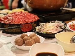 -鲜入围煮花胶鸡海鲜火锅