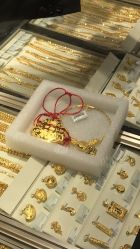 -周大福CHOW TAI FOOK(浦东八佰伴店)