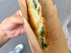 -老上海葱油饼(七宝老街富强街店)