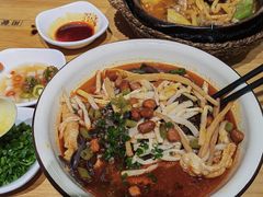 -丽丽三鲜螺蛳粉(田林路店)