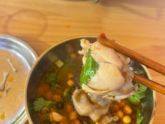 -鸿顺老铁锅美蛙鱼府(解放碑店)