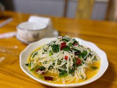 金针菇拌菠菜-福顺祥大盘鸡(临潼店)