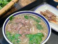 -云阿蛮云南生烫牛肉米线(奉贤路店)