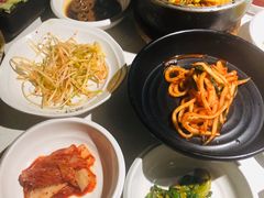 餐前小菜-本家韩国烤肉(青岛万象城店)