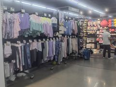 -迪卡侬(西三旗店)