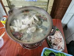 连州脆皮鸡-威邵鸡煲(西华路总店)