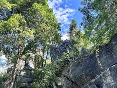 -梭布垭石林景区