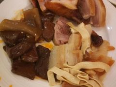 -安徽饭店·白鹭阁自助餐厅(梅山路店)