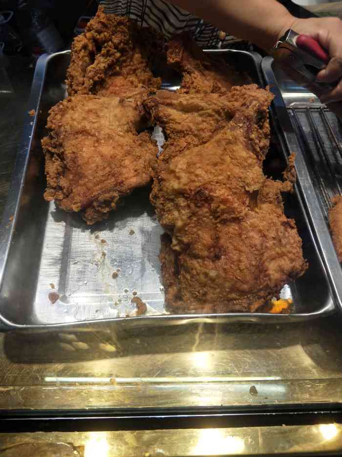 打分    /人 吉健炸鸡(西北角店),味道很好,经常光顾.