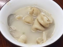 -胡子饮食店