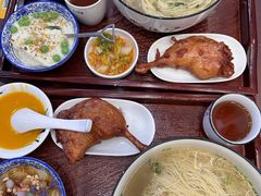 -百年老字号·观振兴蟹黄面·三虾面·苏式面(观前街富仁坊巷店)