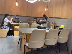 大堂-围炉肉舍•炭烤活鳗•丹东海鲜烤肉(步行街店)