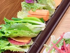 蔬菜拼盘-本家韩国烤肉(青岛万象城店)