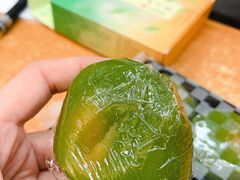 -全家便利店(襄阳南路店)