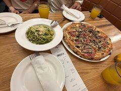 -城市大道红炉披萨烘焙坊