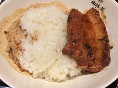 土味扣肉糯米饭-布拉王港式美食(绿城店)