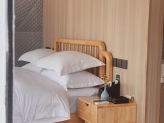 -上海怡沁园度假酒店