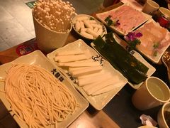 -大龙辣火锅·龙虾·烧烤(湖滨新天地店)