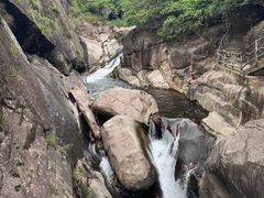-鄣山大峡谷