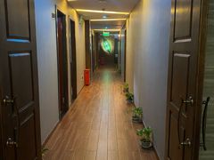 -尊江月推拿足道(周浦店)