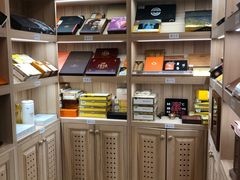 -哈瓦那雪茄酒廊超市(武汉天地分店)