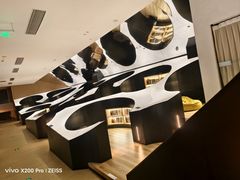 -涨巢·潮玩水疗局