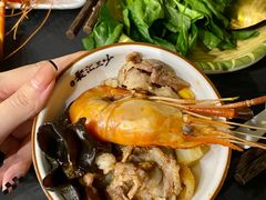 -聚汇三少·龙虾·中餐厅(莫邪路新天地店)