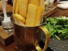 -恰餐厅及酒吧 CHAR Bar & Grill (北京丽都皇冠假日店)